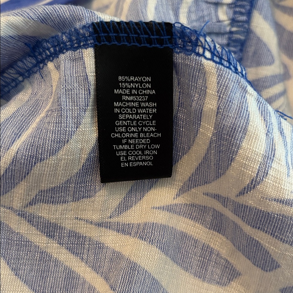 Mlle Gabrielle Vibrant Blue and White Patterned Tiered Midi Dress - Size large - Picture 7 of 12